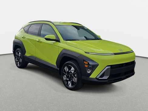 Used 2025 Hyundai Kona SEL AWD/4WD image 3