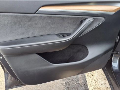 Used 2024 Tesla Model Y Long Range image 24