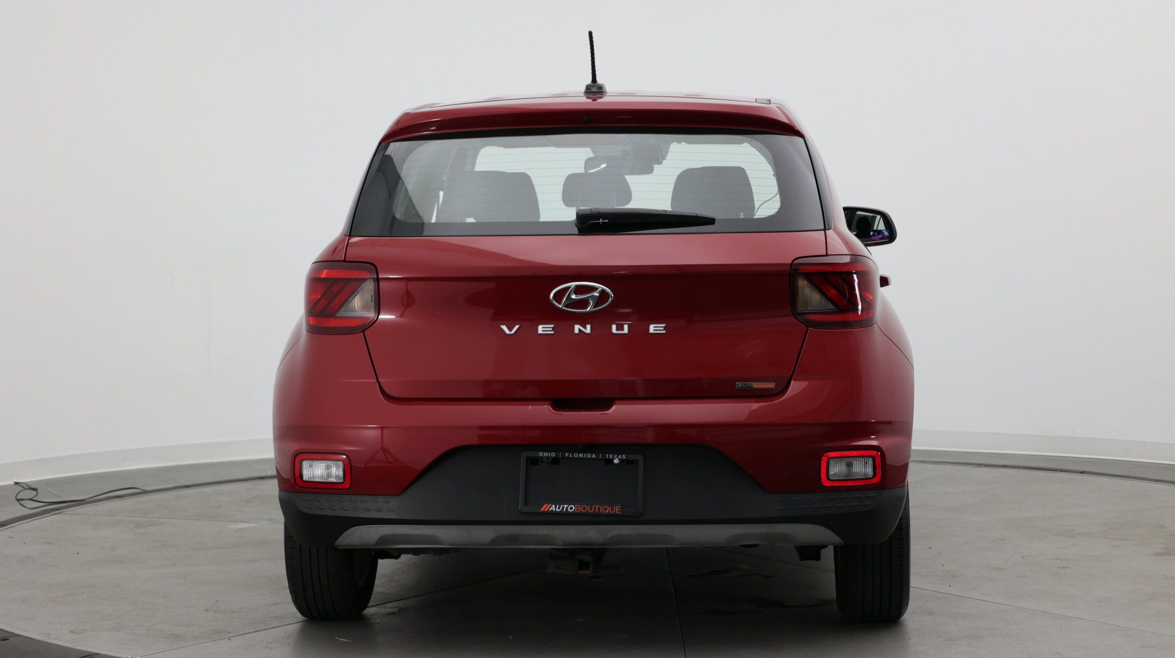 Used 2023 Hyundai Venue SE FWD image 6