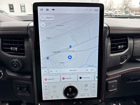 Used 2022 Ford Expedition Limited w/ Equipment Group 303A image 12