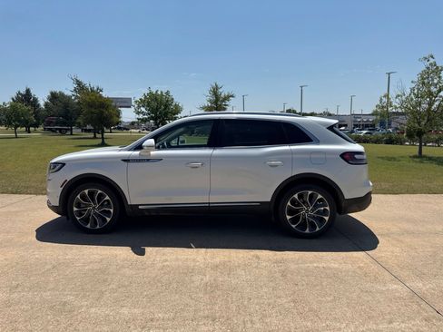 Used 2021 Lincoln Nautilus Reserve w/ Equipment Group 201A FWD image 7