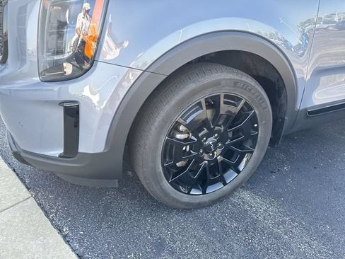 Used 2022 Kia Telluride SX w/ SX Prestige Package AWD/4WD image 8