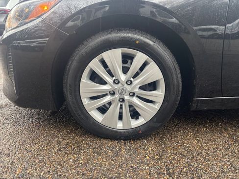 Used 2025 Nissan Sentra S image 28