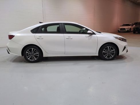 Certified 2023 Kia Forte LXS w/ LXS Technology Package FWD image 2