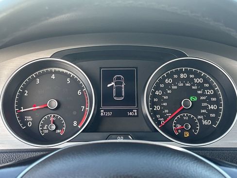 Used 2016 Volkswagen Golf S FWD image 27
