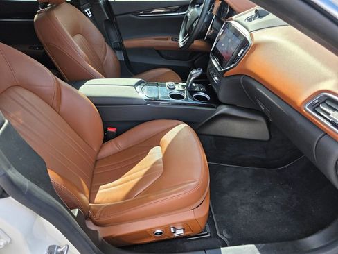 Used 2022 Maserati Ghibli Modena image 31
