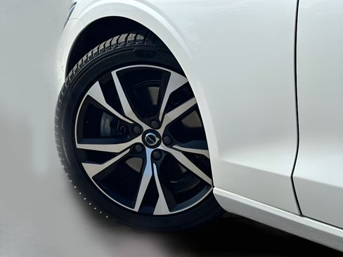 Used 2023 Volvo S60 B5 Plus w/ Climate Package FWD image 26
