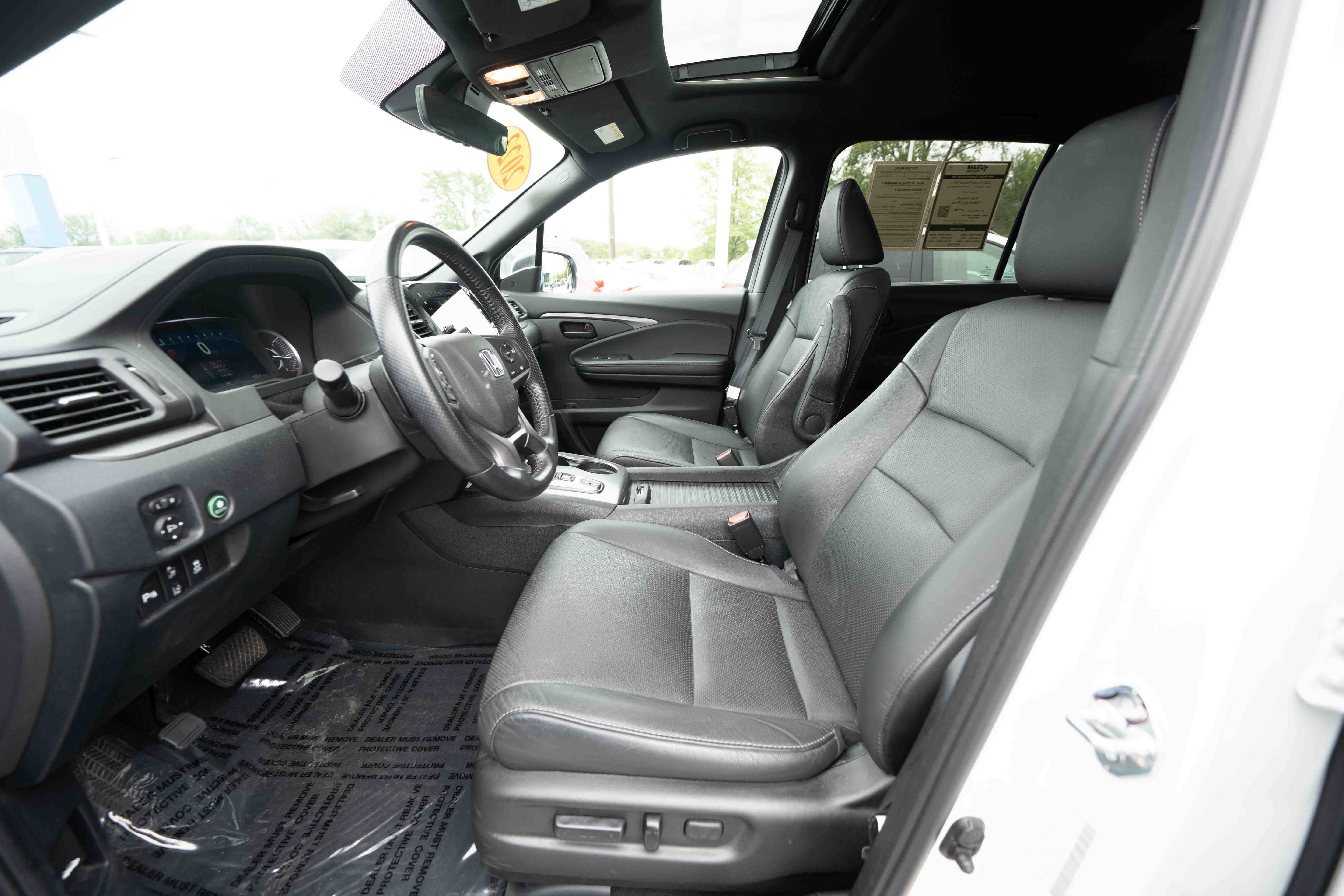 Used 2023 Honda Passport EX-L image 9