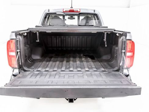 Used 2019 Chevrolet Colorado Z71 AWD/4WD image 37