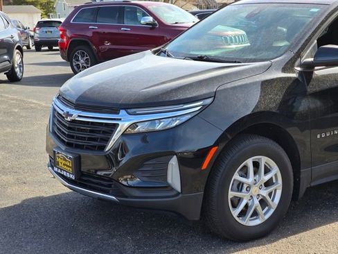 Used 2023 Chevrolet Equinox LT image 17