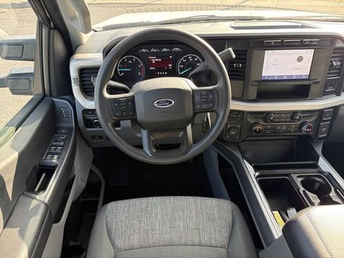Used 2023 Ford F350 XLT AWD/4WD image 21