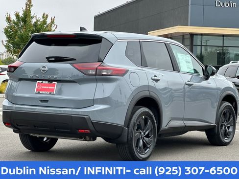 New 2026 Nissan Rogue SV FWD image 4