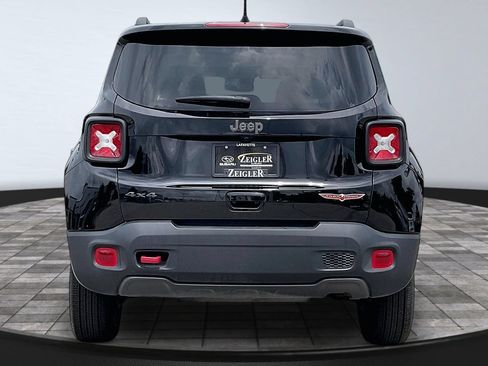 Used 2022 Jeep Renegade Trailhawk w/ Sun/Sound Group AWD/4WD image 4