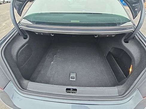 Used 2013 Volkswagen CC Sport image 28