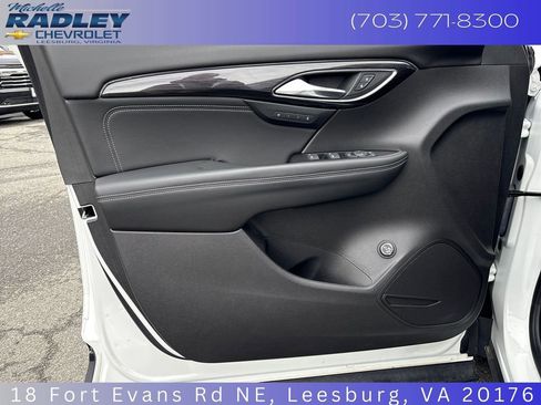 Certified 2023 Buick Envision Essence FWD image 12