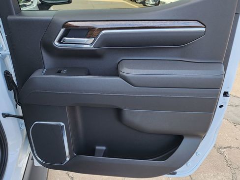 New 2026 GMC Sierra 1500 SLE w/ X31 Off-Road Package AWD/4WD image 39