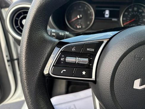 Certified 2023 Kia Forte LXS image 21