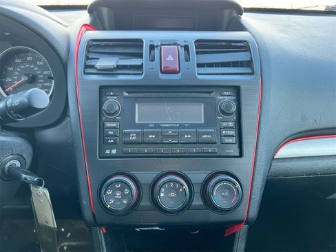 Used 2014 Subaru Crosstrek 2.0i Premium image 27