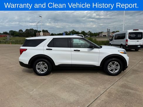 Certified 2022 Ford Explorer 2WD image 4