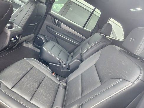 New 2026 Buick Enclave Sport Touring w/ Power Package AWD/4WD image 7