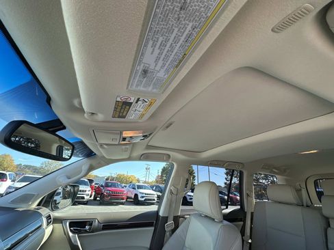 Used 2019 Lexus GX 460 image 33