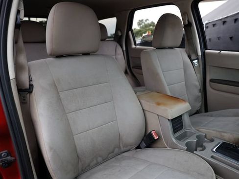 Used 2012 Ford Escape XLT FWD image 19