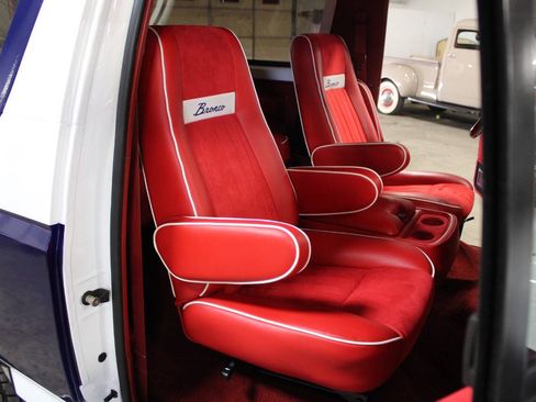 Used 1988 Ford Bronco AWD/4WD image 26