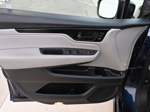 Used 2018 Honda Odyssey Elite image 43