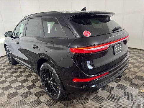 New 2026 Lincoln Corsair Reserve image 3