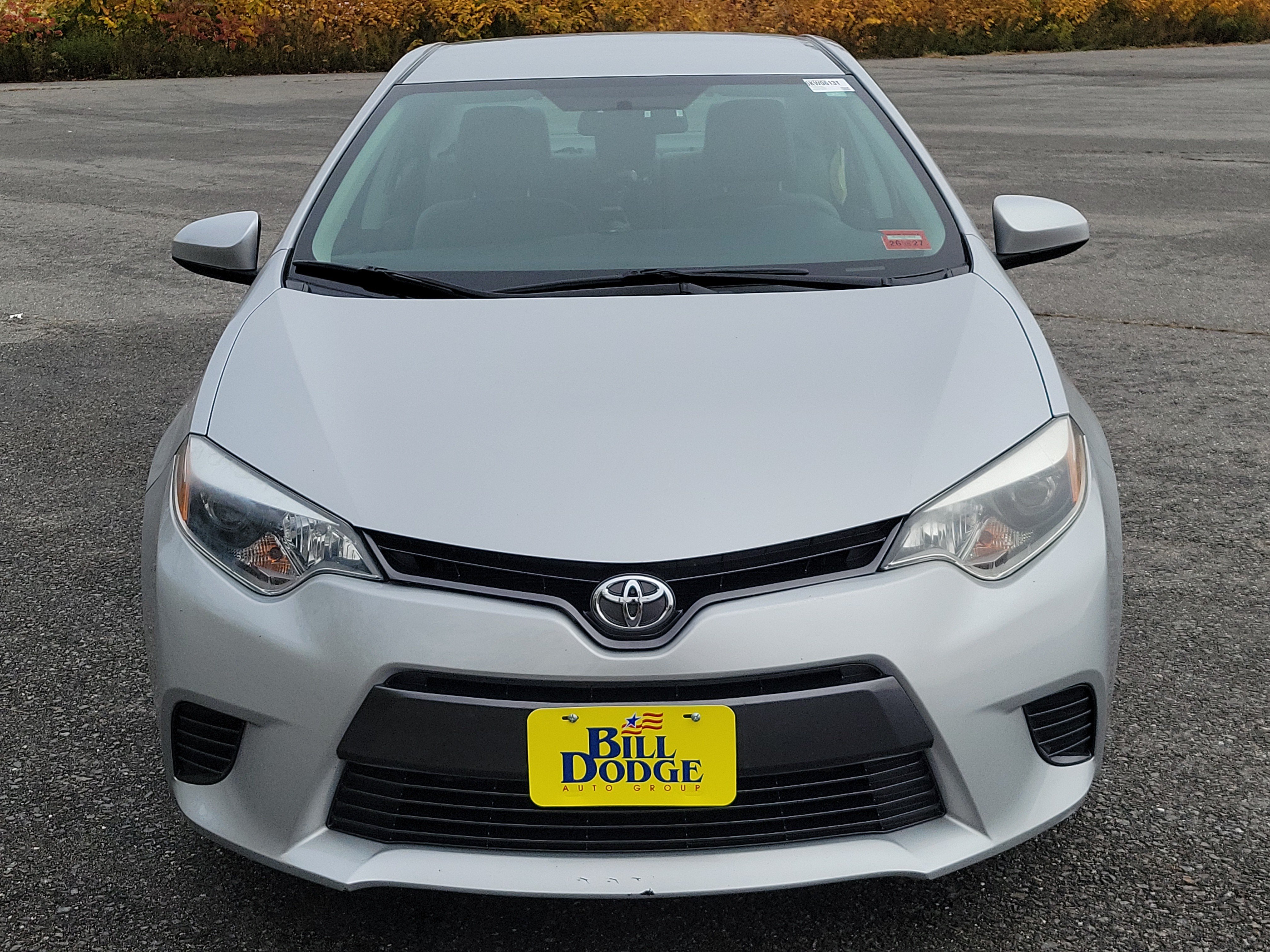 Used 2015 Toyota Corolla LE FWD image 2