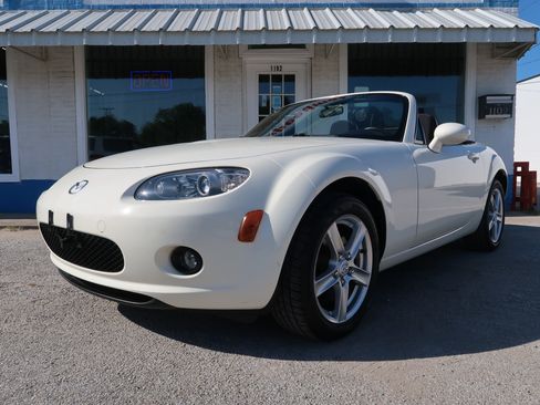 Used 2007 MAZDA MX-5 Miata Sport RWD image 5