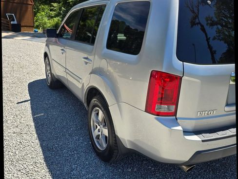 Used 2011 Honda Pilot EX-L image 16