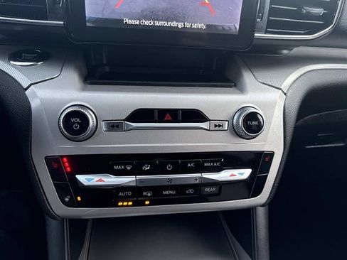 Certified 2022 Ford Explorer XLT w/ Equipment Group 202A image 26