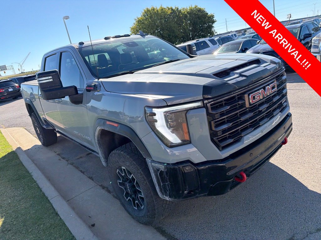Used 2025 GMC Sierra 2500 AT4X AWD/4WD image 3
