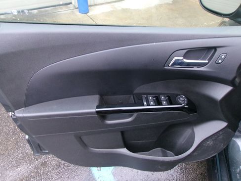 Used 2018 Chevrolet Sonic LT w/ RS Package image 15