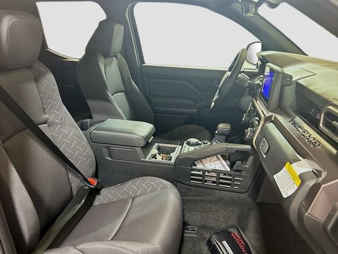 New 2026 Toyota Tacoma SR5 AWD/4WD image 25