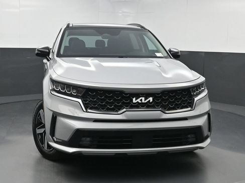 Used 2023 Kia Sorento EX w/ Panoramic Sunroof Package FWD image 42