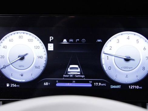 Used 2024 Hyundai Elantra SEL image 22