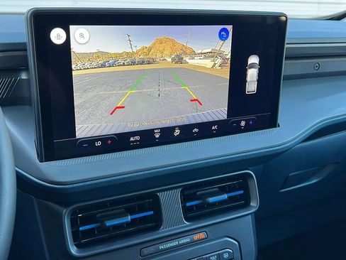 New 2025 Ford Maverick Lobo image 21