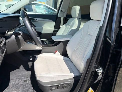 Used 2024 Buick Envision Avenir AWD/4WD image 4