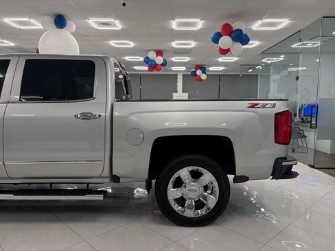 Used 2018 Chevrolet Silverado 1500 LTZ Z71 w/ LTZ Plus Package image 7