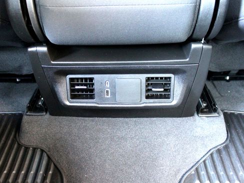 Used 2024 Chevrolet Silverado 2500 Custom w/ Custom Convenience Package image 32