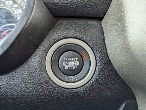 Used 2024 RAM 2500 Laramie image 32