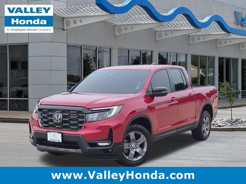 Certified 2025 Honda Ridgeline TrailSport image 1