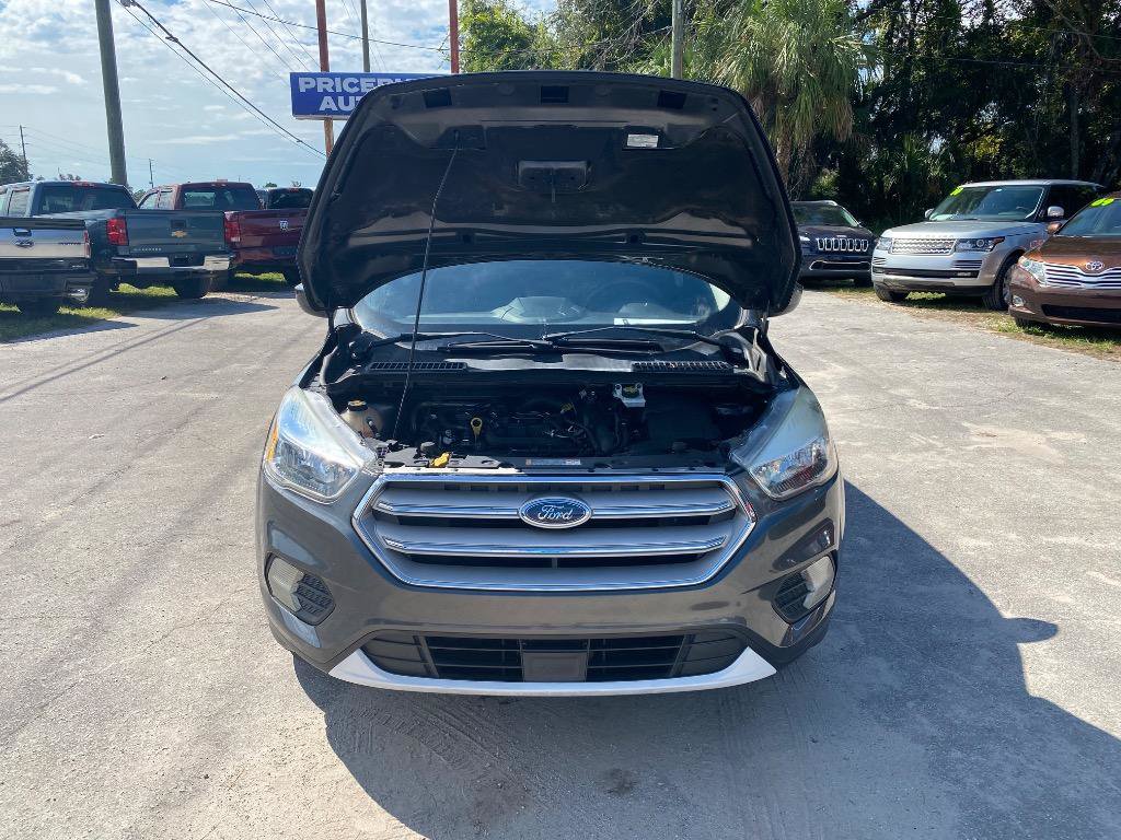 Used 2019 Ford Escape SE FWD image 23