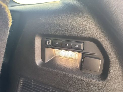 Certified 2025 Ford Explorer Platinum w/ LUX Leather Package image 38