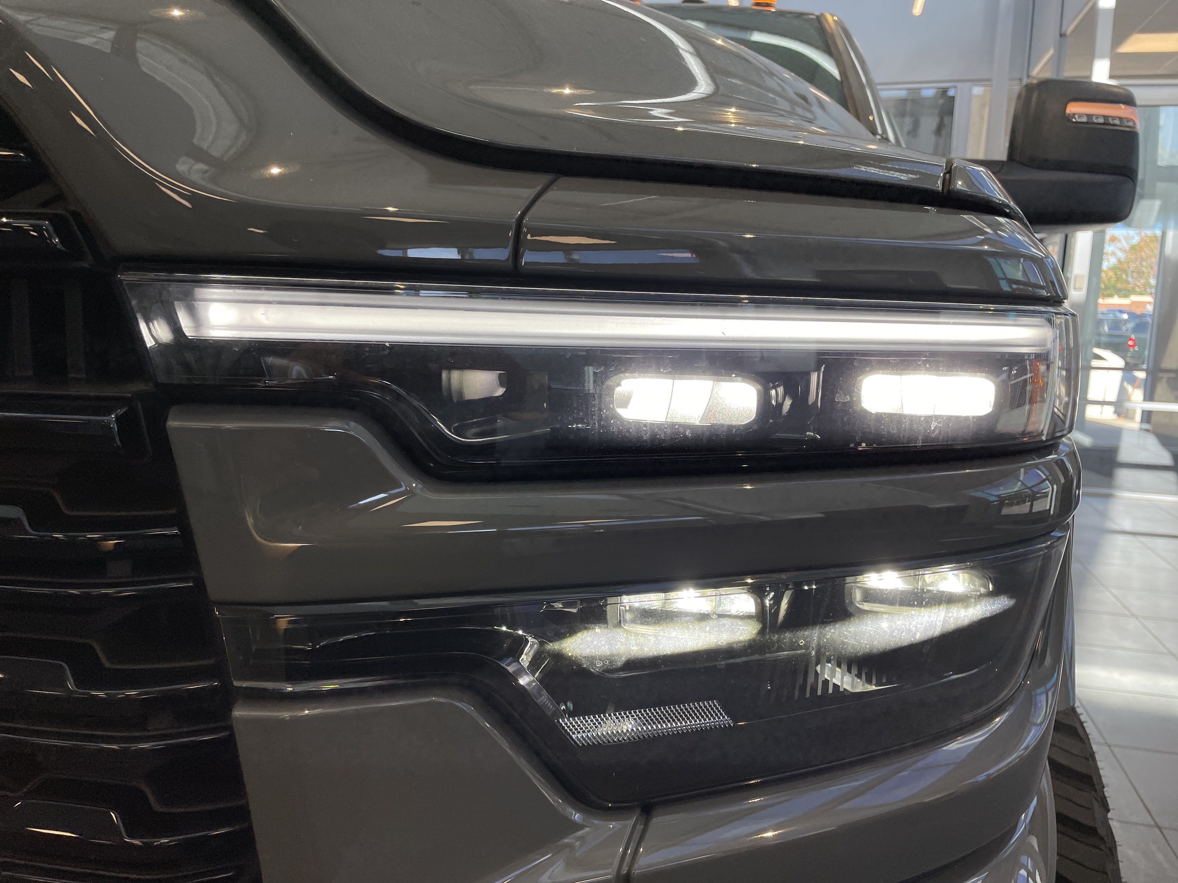 Used 2026 RAM 2500 Limited AWD/4WD image 5