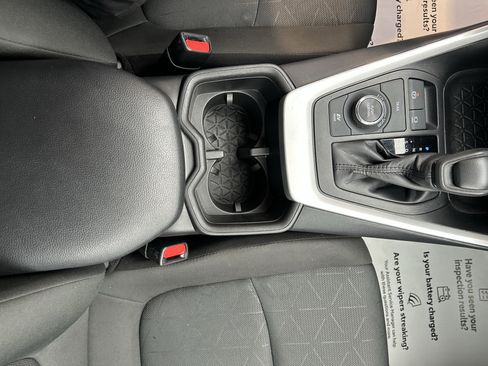 Certified 2021 Toyota RAV4 XLE Premium image 34