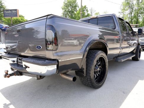 Used 2006 Ford F250 Lariat RWD image 7