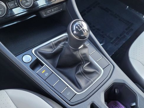 Used 2021 Volkswagen Jetta R-Line image 24